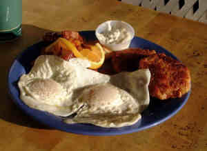 BlueMoon-Crabcakes-Eggs