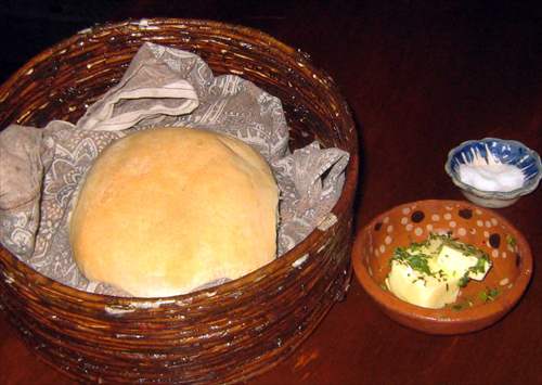 Isla2012-LolaValentina-JalapenoBread